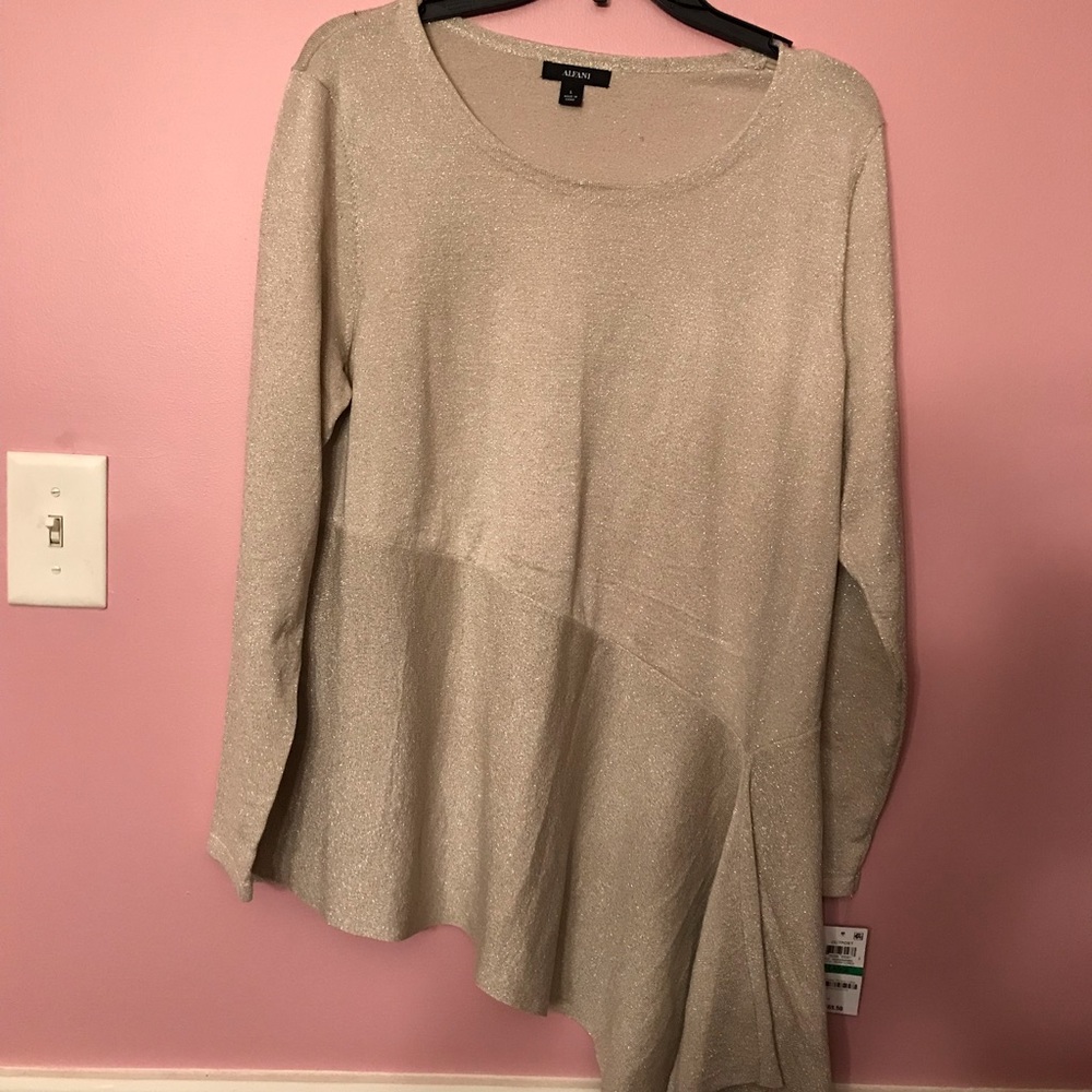 Women’s sweater.
